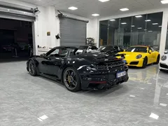 2022 Porsche 911 Turbo S Cabriolet 3.7T, чёрный — фото 3