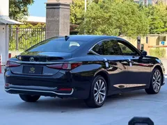 2020 Lexus ES 200 Excellence, чёрный — фото 11