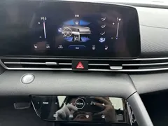 2022 Hyundai Elantra 1.5L CVT LUX Premium, белый — фото 18