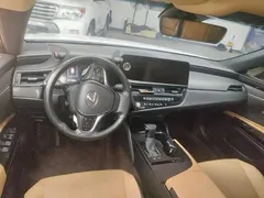 2022 Lexus ES 200 Excellence, белый — фото 3