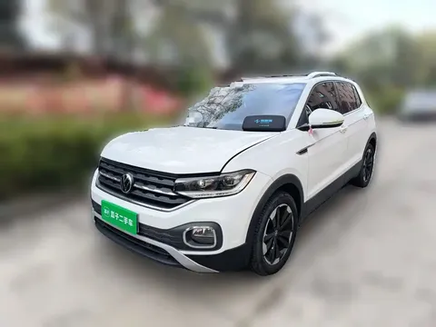 2021 Volkswagen Tacqua 1.5L AT
