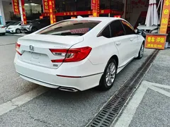 2018 Honda Accord 260TURBO Elite, белый — фото 6