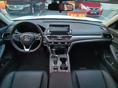 2018 Honda Accord 260TURBO Elite, белый — фото 13
