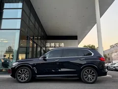 2022 BMW X5 30Li Premium M Sport Package, чёрный — фото 12