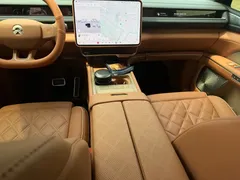 2026 Nio ES8 6-seat Executive Luxury, чёрный — фото 8