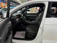 2025 BYD Song Pro 2nd Gen Smart Driving DM-i PHEV 115km Superior, белый — фото 7