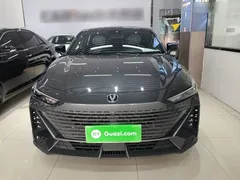 2022 Changan UNI-V 1.5T Premium — фото 3