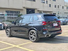 2023 BMW X5 30Li Premium M Sport Night Package, чёрный — фото 6