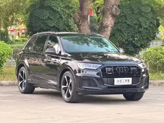 2021 Audi Q7 55 TFSI quattro S line Premium, чёрный — фото 3