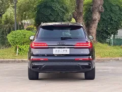 2021 Audi Q7 55 TFSI quattro S line Premium, чёрный — фото 6