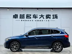 2021 BMW X1 Leading, синий — фото 4