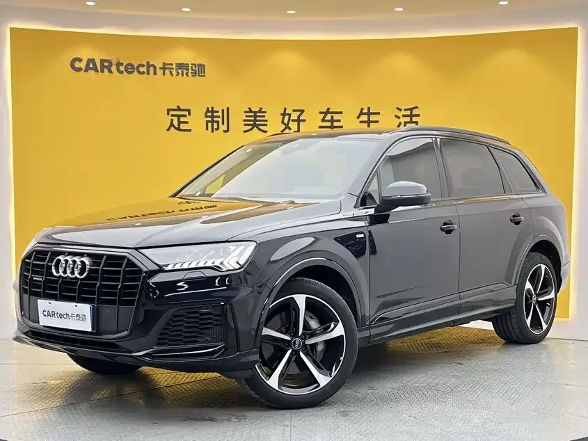 2021 Audi Q7 55 TFSI quattro S line Sport