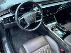 2022 Audi A8L 50 TFSI quattro Comfort Collector's Edition, чёрный — фото 6