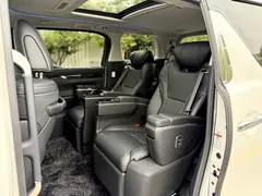 2020 Toyota Vellfire Hybrid 2.5L HV Luxury, белый — фото 16