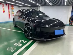 2024 Nio ET5T 75kWh Touring, чёрный — фото 3