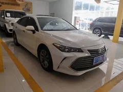 2021 Toyota Avalon 2.5L Luxury, белый — фото 3