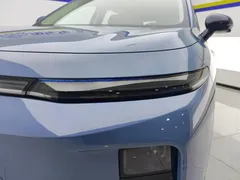 2025 Leapmotor B10 510 LiDAR, синий — фото 5