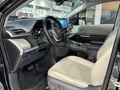 2021 Toyota Sienna 2.5L Hybrid Comfort, чёрный — фото 3