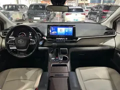 2021 Toyota Sienna 2.5L Hybrid Comfort, чёрный — фото 6