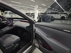 2025 Xiaomi YU7 RWD Long Range — фото 14
