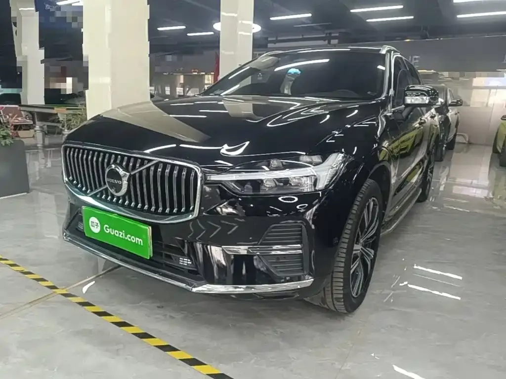 2023 Volvo XC60 T8 PHEV Long Range 4WD Luxury