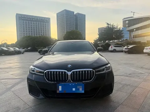 2021 BMW 5 Series 530Li Leading M Sport Package