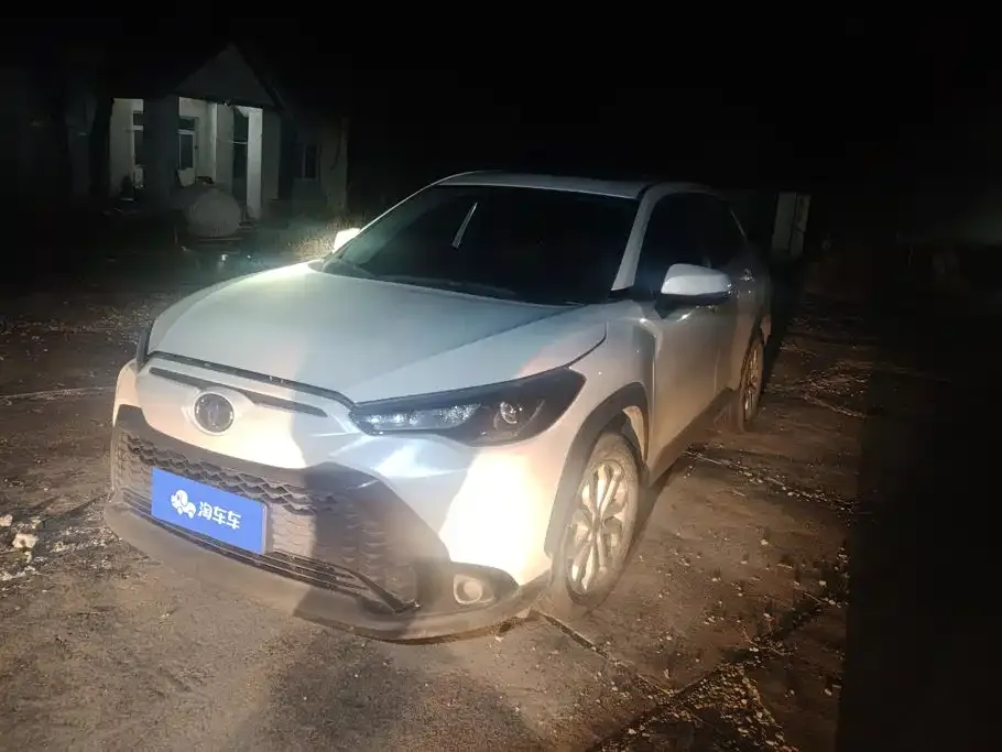 2022 Toyota Frontlander 2.0L CVT Leading