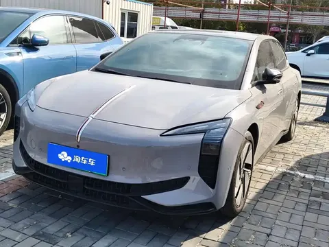 2025 Hongqi EH7 640 4WD
