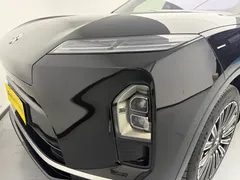 2026 Nio ES8 6-seat Executive Luxury, чёрный — фото 20
