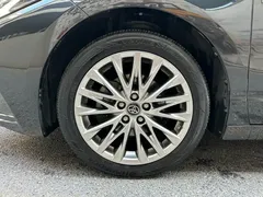2022 Toyota Avalon Hybrid 2.5L XLE Premium, чёрный — фото 6