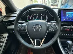 2022 Toyota Avalon Hybrid 2.5L XLE Premium, чёрный — фото 12