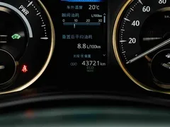 2021 Toyota Alphard Hybrid 2.5L Premium, белый — фото 10