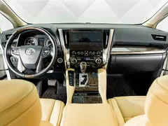 2021 Toyota Alphard Hybrid 2.5L Premium, белый — фото 13