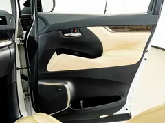 2021 Toyota Alphard Hybrid 2.5L Premium, белый — фото 16
