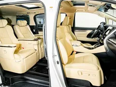 2021 Toyota Alphard Hybrid 2.5L Premium, белый — фото 24