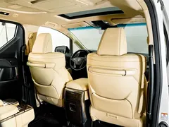 2021 Toyota Alphard Hybrid 2.5L Premium, белый — фото 27
