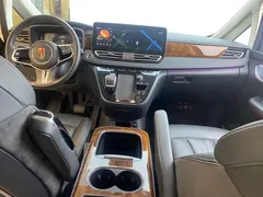 2024 Hongqi HQ9 2.0T 4WD Luxury — фото 8
