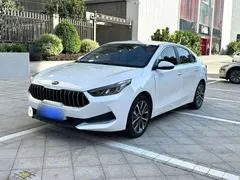 2021 Kia Cerato 1.5L CVT Fashion, белый — фото 1