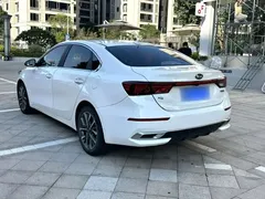 2021 Kia Cerato 1.5L CVT Fashion, белый — фото 5
