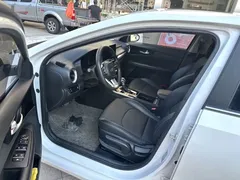 2021 Kia Cerato 1.5L CVT Fashion, белый — фото 16