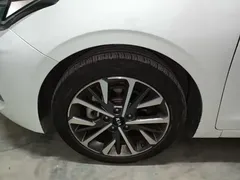 2021 Kia Cerato 1.5L CVT Fashion, белый — фото 23