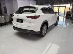 2022 Mazda CX-5 2.0L AT 2WD, белый — фото 3