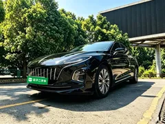 2023 Hongqi E-QM5 EV 560km PLUS, чёрный — фото 2