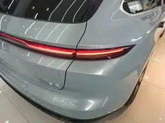 2025 Nio ET5T 75kWh Touring, синий — фото 8