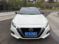 2021 Nissan Teana 2.0L XL Upper AD1, белый — фото 2