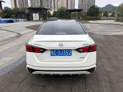 2021 Nissan Teana 2.0L XL Upper AD1, белый — фото 4