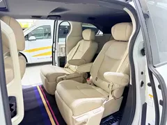 2021 Toyota Sienna 2.5L Hybrid Premium, белый — фото 9