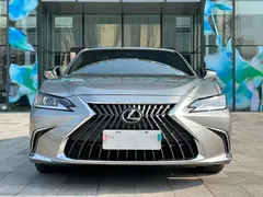 2023 Lexus ES 200 Excellence — фото 2