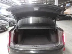 2023 Hongqi E-QM5 Basic Mobility, чёрный — фото 19