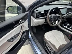 2024 BYD Qin PLUS Honor DM-i PHEV 55km Leading, синий — фото 4